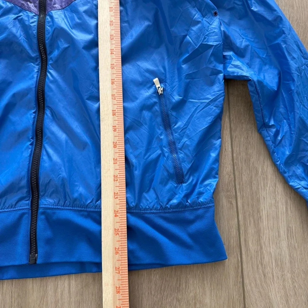 Nike blue & purple windbreaker sportswear jacket with hood, size XL